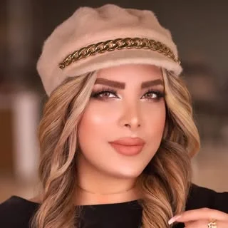 میکاپ آرتیست فائزه