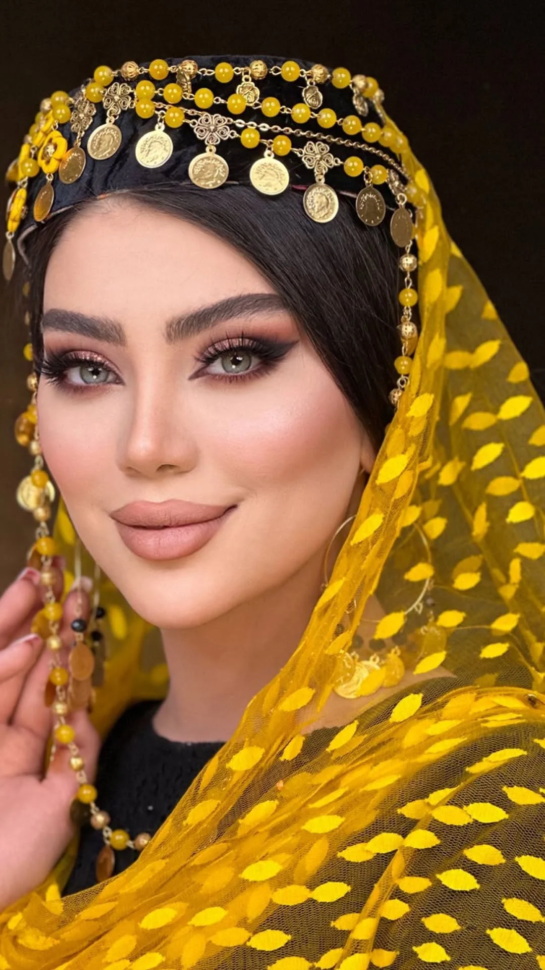 سالن زیبای سیما / میکاپ ارتیست پروانه اویسی