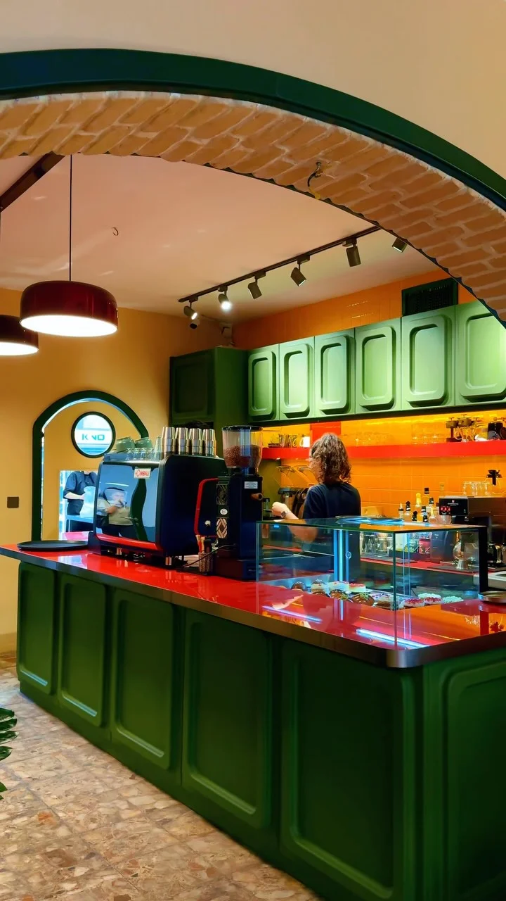 Cafe Mehvar / کافه محور