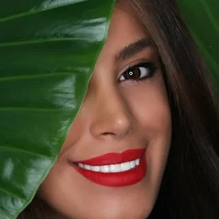 سالن زیبایی سحر اقاجانی/ناخن/مژه/مو/لیفت